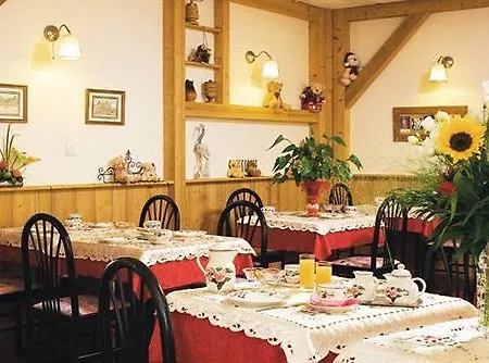 沿海酒店 3*